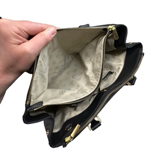 Tory Burch Robinson Double Zip Tote Bag in Black Leather - Picture 12 of 16